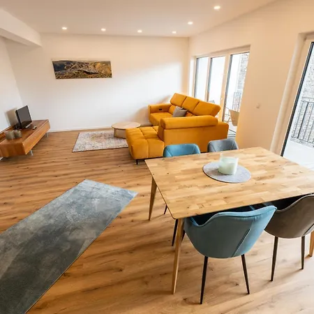 Apartament Ahrpartments